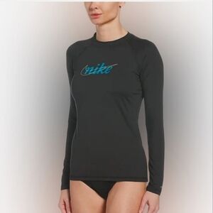 Nike Women's UPF 40+ Long Sleeve Logo Rashguard Swim Tee in NAVY BLUE Sz S-M